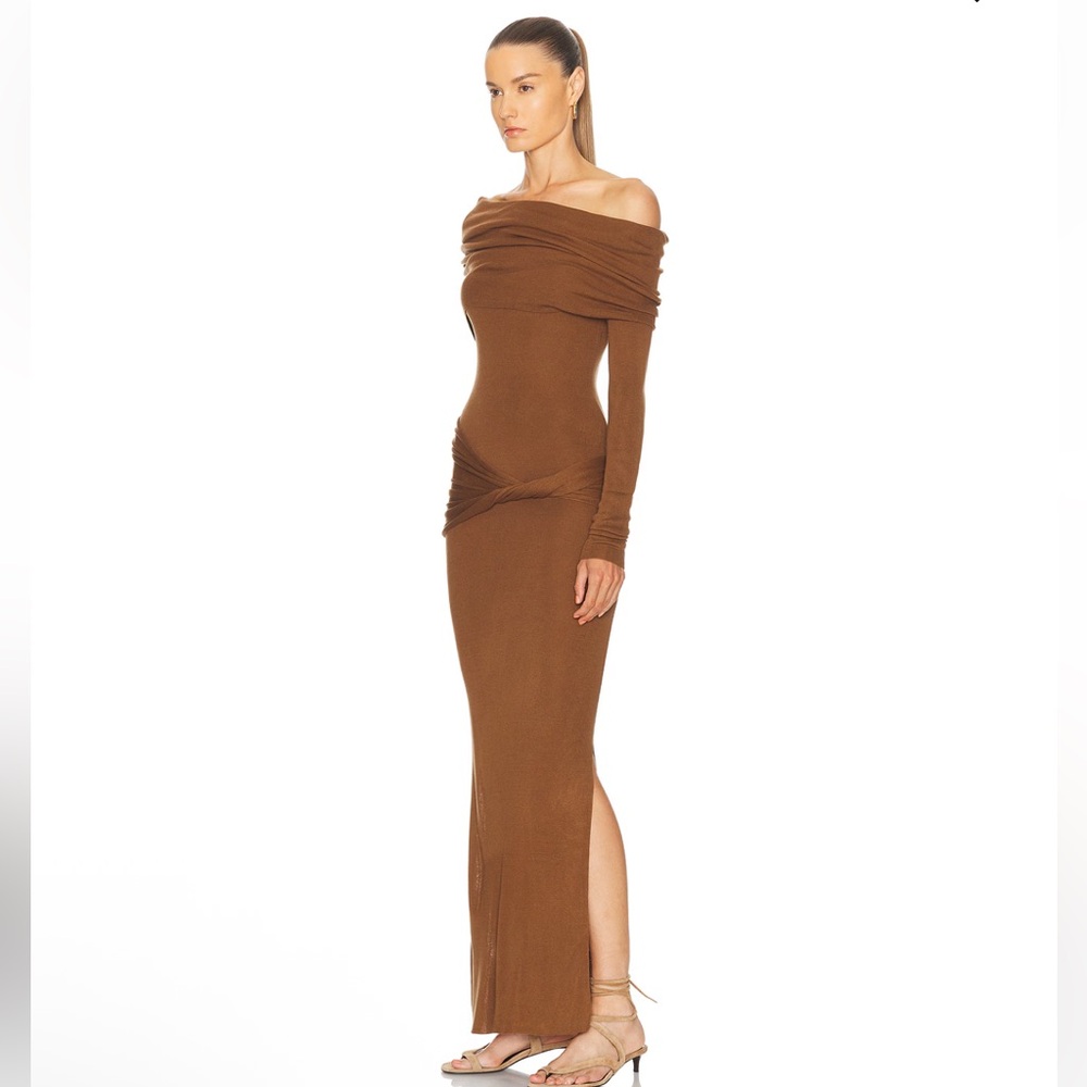 Aya muse off shoulder maxi dress Elegant Brown Off-Shoulder Dress - Picture 3 of 5